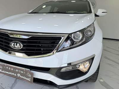 Kia Sportage Sportage III 2010 1.7 crdi Active 2wd Bianco usata Roma