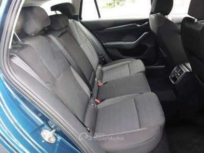 Skoda Octavia Octavia 2.0 TDI 115 CV DSG ACC LED KEYLESS CERCHI IN LEGA Blu/Azzurro usata Varna