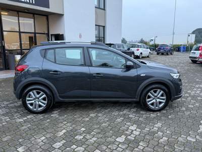Dacia Sandero Stepway 1.0 TCe 90 CV Essential Grigio usata Calestano