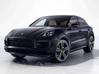 Porsche Cayenne Coupe Hybrid 462CV_Sport Design_BOSE_Surround View_Cerchi 22 Nero usata Grandate