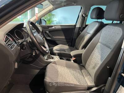Volkswagen Tiguan SCR DSG Life Blu/Azzurro usata Angri