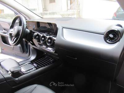 Mercedes-Benz GLA Automatic Executive Blu/Azzurro usata Striano