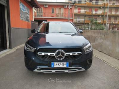 Mercedes-Benz GLA Automatic Executive Blu/Azzurro usata Striano