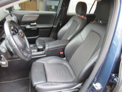 Mercedes-Benz GLA Automatic Executive Blu/Azzurro usata Striano