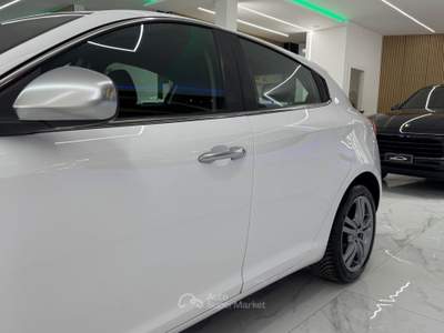 Alfa Romeo Giulietta 1.4 120Cv GPL Super Full Opt Bianco usata Qualiano