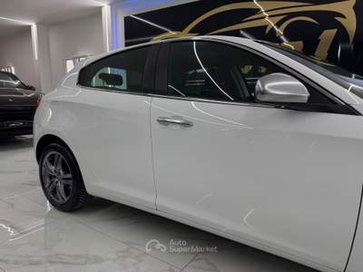 Alfa Romeo Giulietta 1.4 120Cv GPL Super Full Opt Bianco usata Qualiano
