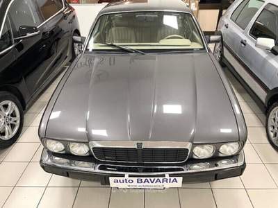 Jaguar XJ XJR 4.0 cat Grigio usata Modena
