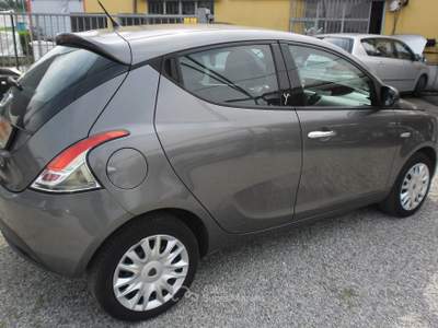 Lancia Ypsilon ADATTA A NEOPATENTATI Grigio usata Puegnago sul Garda
