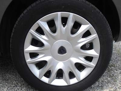 Lancia Ypsilon ADATTA A NEOPATENTATI Grigio usata Puegnago sul Garda