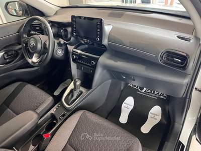 Toyota Yaris Cross Yaris Cross 1.5h Business fwd 116cv e-cvt Bianco usata Piombino Dese