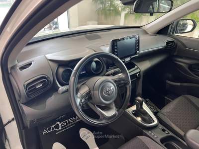 Toyota Yaris Cross Yaris Cross 1.5h Business fwd 116cv e-cvt Bianco usata Piombino Dese