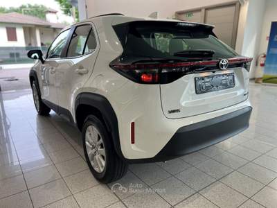 Toyota Yaris Cross Yaris Cross 1.5h Business fwd 116cv e-cvt Bianco usata Piombino Dese