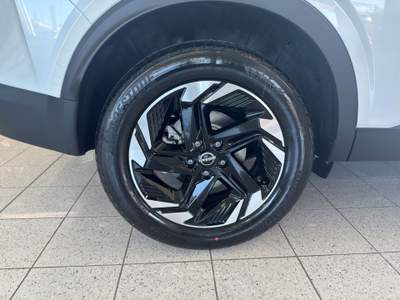 Nissan Qashqai Qashqai 1.3 mhev N-Connecta 2wd 158cv xtronic Bianco usata Piombino Dese