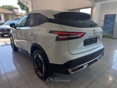Nissan Qashqai Qashqai 1.3 mhev N-Connecta 2wd 158cv xtronic Bianco usata Piombino Dese