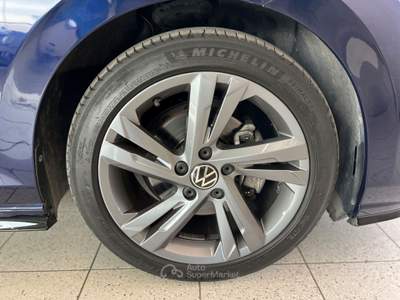 Volkswagen Golf Golf 1.5 etsi evo R-Line 150cv dsg Blu/Azzurro usata Piombino Dese
