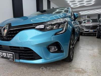 Renault Clio Blue dCi 85 CV 5 porte Zen Blu/Azzurro usata Andria