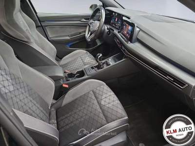 Volkswagen Golf 1.5 TSI 150 CV EVO ACT R-Line Nero usata Roma