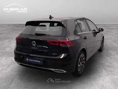 Volkswagen Golf 1.5 eTSI EVO ACT Style DSG Nero usata Lucca