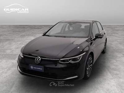 Volkswagen Golf 1.5 eTSI EVO ACT Style DSG Nero usata Lucca
