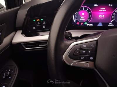 Volkswagen Golf 1.0 eTSI EVO Life DSG Grigio usata Lucca