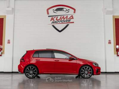 Volkswagen Golf 2.0 TSI 245cv DSG Tetto/19/keyless Rosso usata Cinisello Balsamo