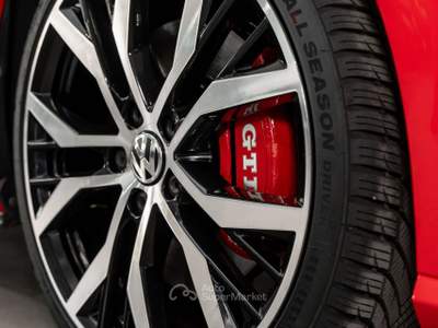 Volkswagen Golf 2.0 TSI 245cv DSG Tetto/19/keyless Rosso usata Cinisello Balsamo