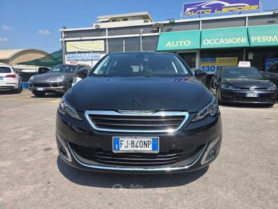 Peugeot 308 NON FUMATORE - NEOPATENTATO - CITY CAR Nero usata Brescia