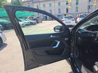 Peugeot 308 NON FUMATORE - NEOPATENTATO - CITY CAR Nero usata Brescia