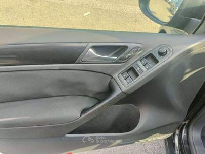 Volkswagen Golf 5p 1.6 tdi Comfortline Nero usata Cassina de' Pecchi