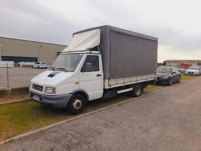 Iveco Daily 35.10 2.5 TD CON SPONDA IDRAULICA Bianco usata Camino al Tagliamento
