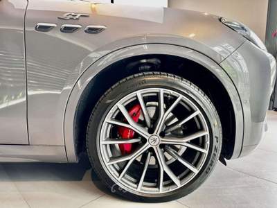 Maserati Grecale 2.0 mhev GT 250cv auto, Tel. 360°, Sport Pack Grigio usata Venaria Reale