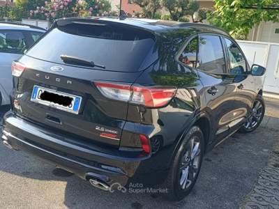 Ford Kuga Kuga St line 190 cv Nero usata Zero branco