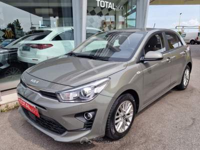 Kia Rio 1.0 T-GDi 100 CV MHEV iMT Style NEO PATENTATI Grigio usata Bassano del Grappa