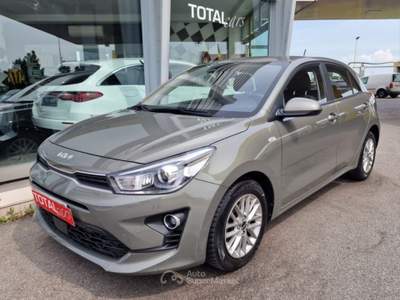Kia Rio 1.0 T-GDi 100 CV MHEV iMT Style NEO PATENTATI Grigio usata Bassano del Grappa