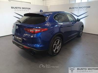 Alfa Romeo Stelvio Stelvio 2.2 t Executive Q4 190cv auto Blu/Azzurro usata Olgiate Olona