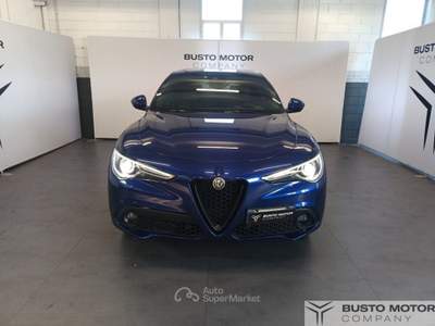 Alfa Romeo Stelvio Stelvio 2.2 t Executive Q4 190cv auto Blu/Azzurro usata Olgiate Olona
