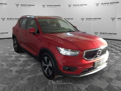 Volvo XC40 T2 Automatico Momentum Pro Rosso usata Olgiate Olona