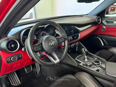 Alfa Romeo Giulia 2.9 T V6 AT8 Quadrifoglio Rosso Competizione Rosso usata Cesano Maderno