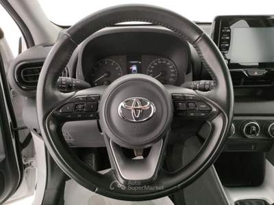 Toyota Yaris 1.0 5 porte Active Bianco usata Barletta