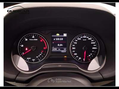 Audi Q2 30 2.0 TDI Business Nero usata Lucca
