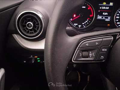 Audi Q2 30 2.0 TDI Business Nero usata Lucca