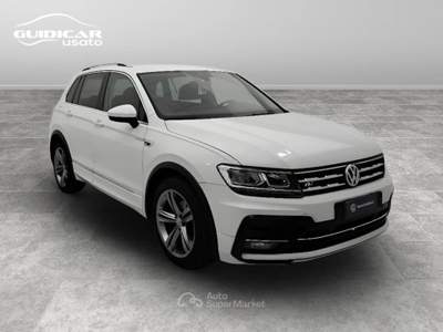 Volkswagen Tiguan 2.0 TDI SCR BlueMotion Sport DSG Bianco usata Lucca