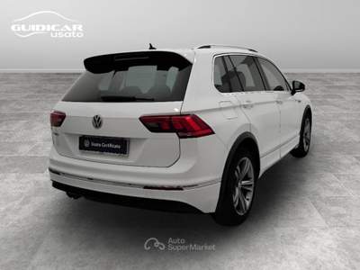 Volkswagen Tiguan 2.0 TDI SCR BlueMotion Sport DSG Bianco usata Lucca