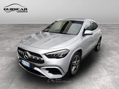 Mercedes-Benz GLA 180 D AMG Line Advanced Plus 8G-DCT Blu/Azzurro usata Lucca