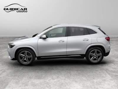 Mercedes-Benz GLA 180 D AMG Line Advanced Plus 8G-DCT Blu/Azzurro usata Lucca