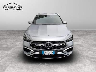 Mercedes-Benz GLA 180 D AMG Line Advanced Plus 8G-DCT Blu/Azzurro usata Lucca