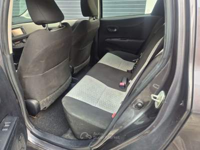 Toyota Yaris Yaris 1.3 5 porte Sol Grigio usata Lecco