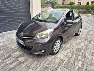 Toyota Yaris Yaris 1.3 5 porte Sol Grigio usata Lecco