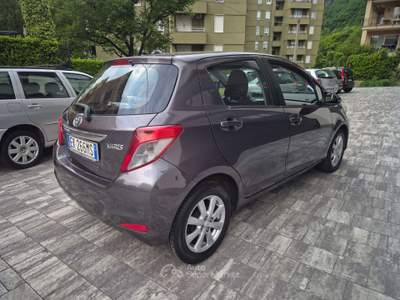 Toyota Yaris Yaris 1.3 5 porte Sol Grigio usata Lecco