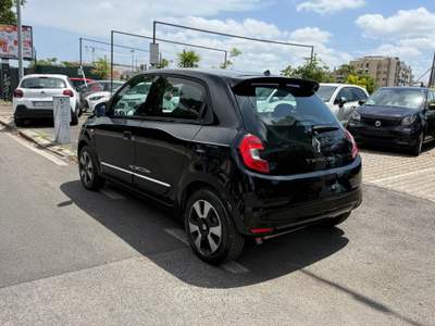Renault Twingo 1.0 LIMITED INTENSE NAVI NO VINCOLO Nero usata Roma